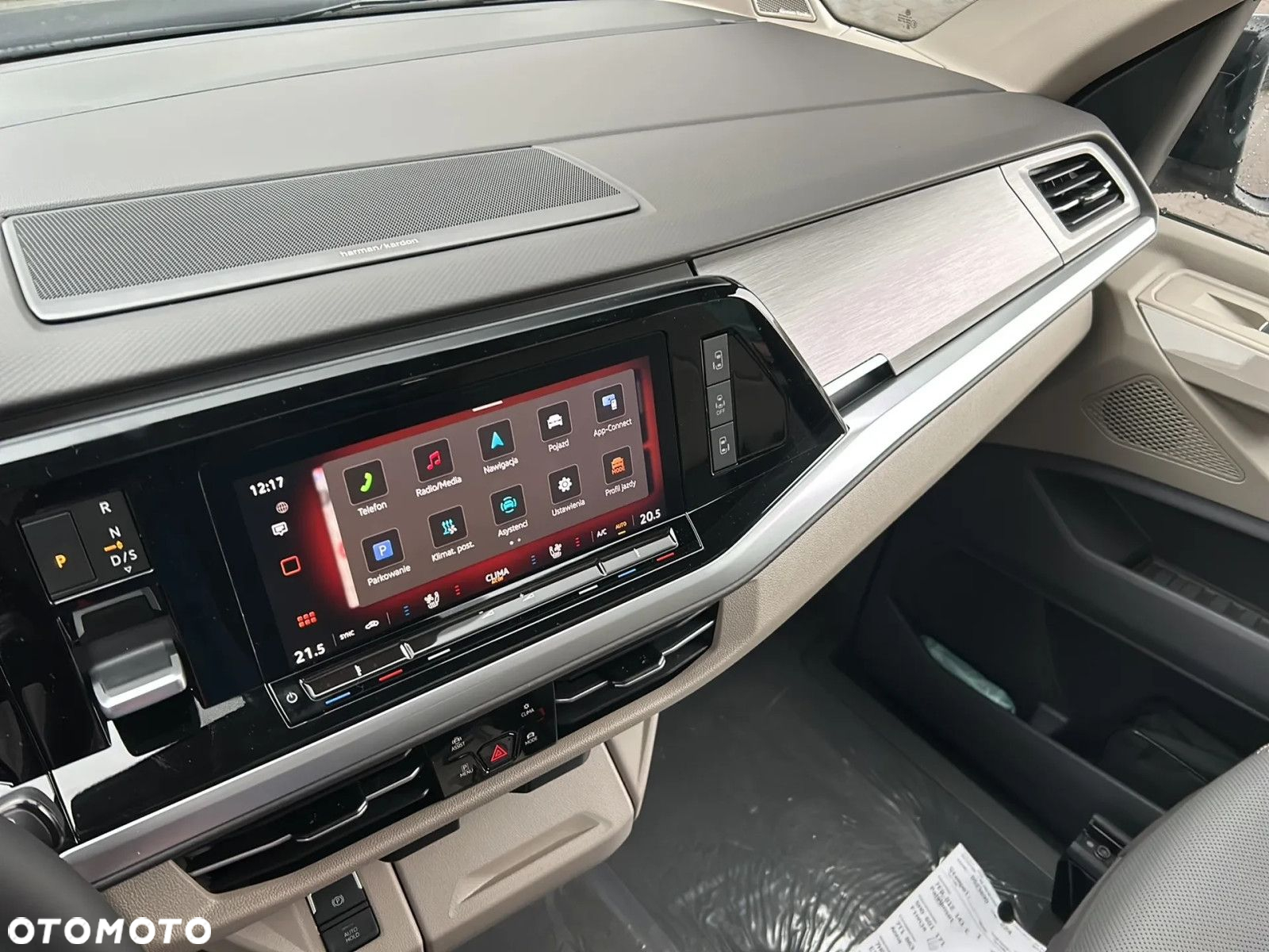 Volkswagen Multivan 2.0 TSI L2 Style DSG - 22