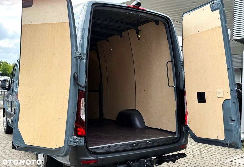 Mercedes-Benz Sprinter Furgon 319 CDI L3H2 - 13