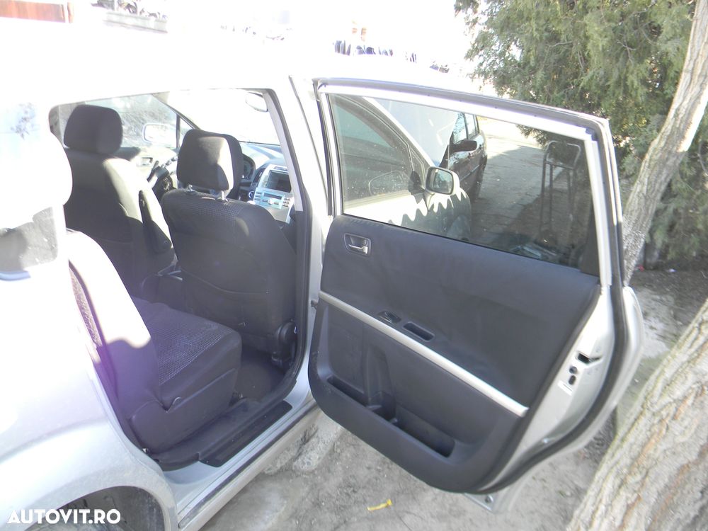 Dezmembrari  Toyota COROLLA verso  2004  > 2009 2.2 D-4D Motorina - 31