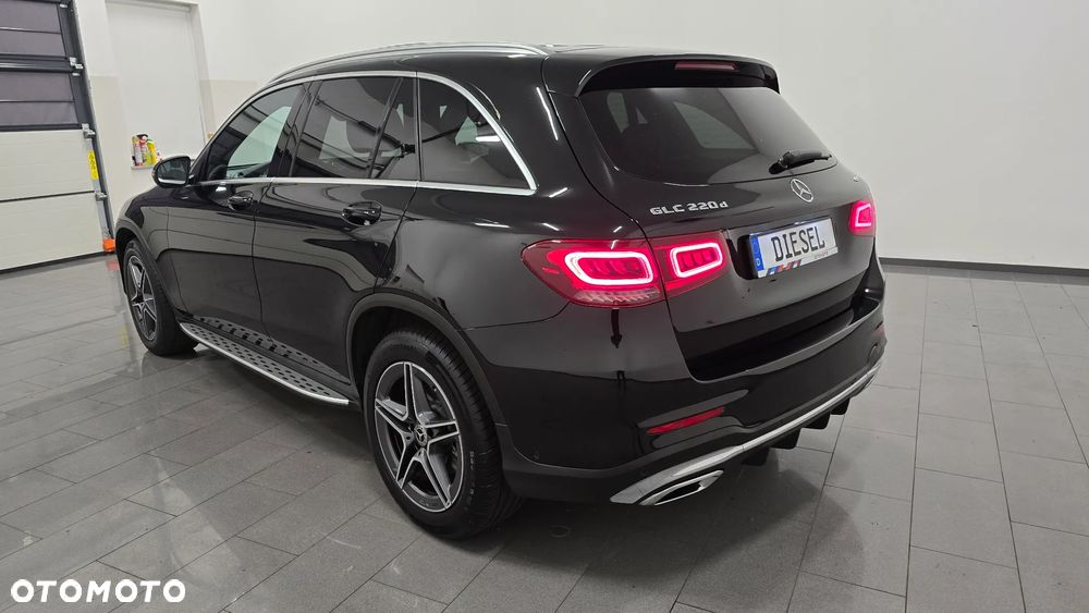 Mercedes-Benz GLC 220 d 4Matic 9G-TRONIC AMG Line Plus - 4