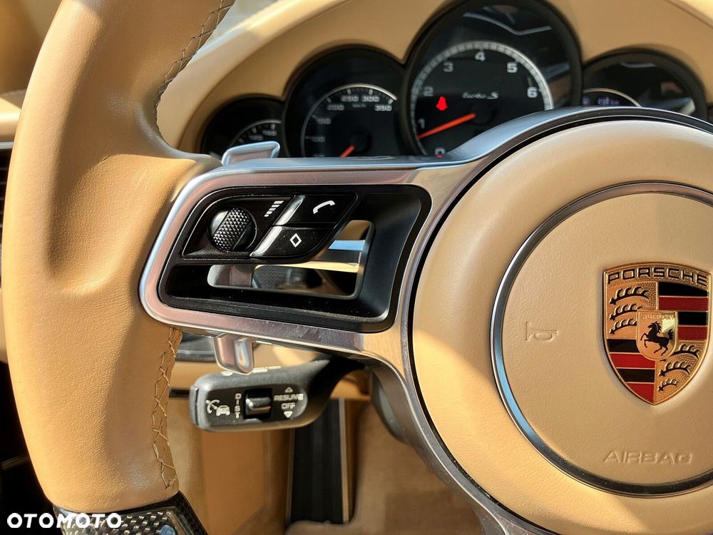 Porsche 911 - 24