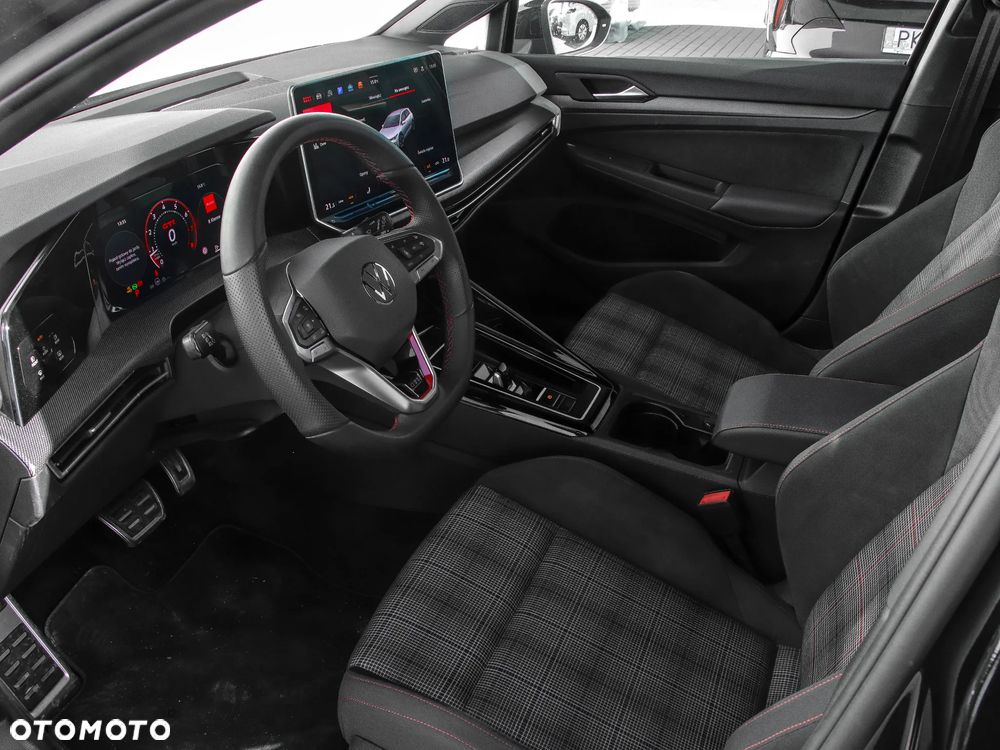 Volkswagen Golf - 12