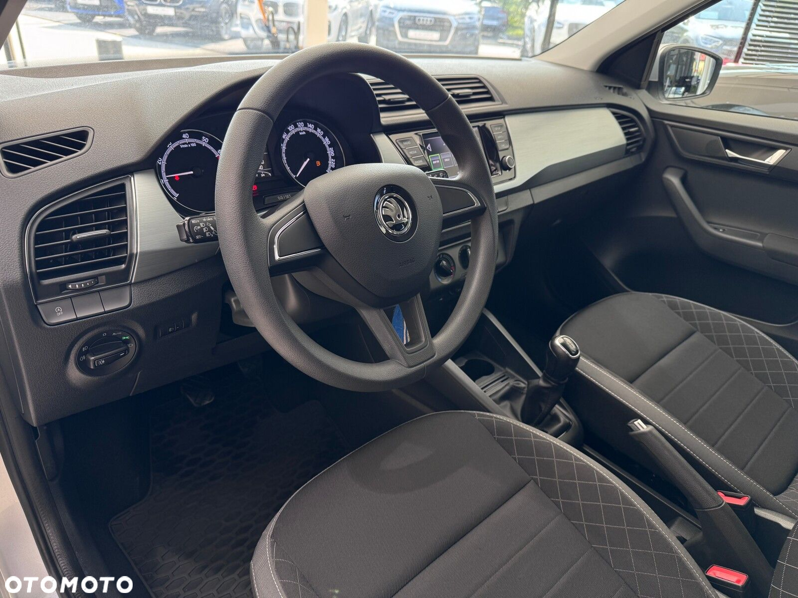 Skoda Fabia 1.0 Ambition - 8