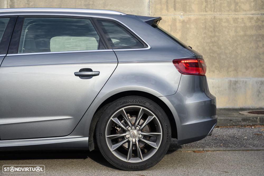 Audi A3 Sportback 1.6 TDI S-line - 13