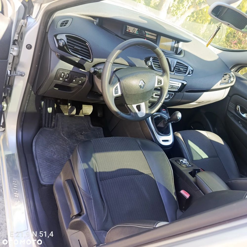 Renault Grand Scenic Energy dCi 130 Euro 6 S&S Bose Edition - 20