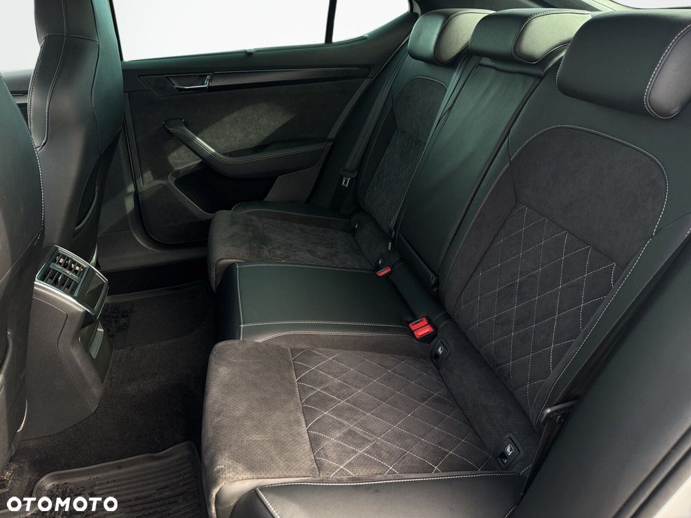 Skoda Superb 2.0 TSI 4x4 Sportline DSG - 27