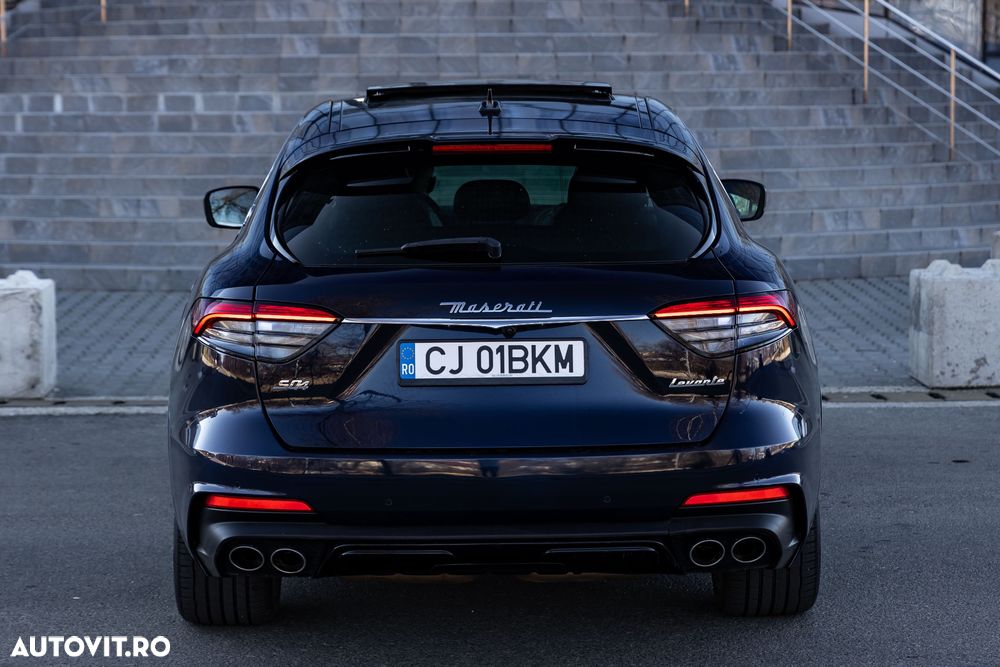 Maserati Levante S Q4 - 12