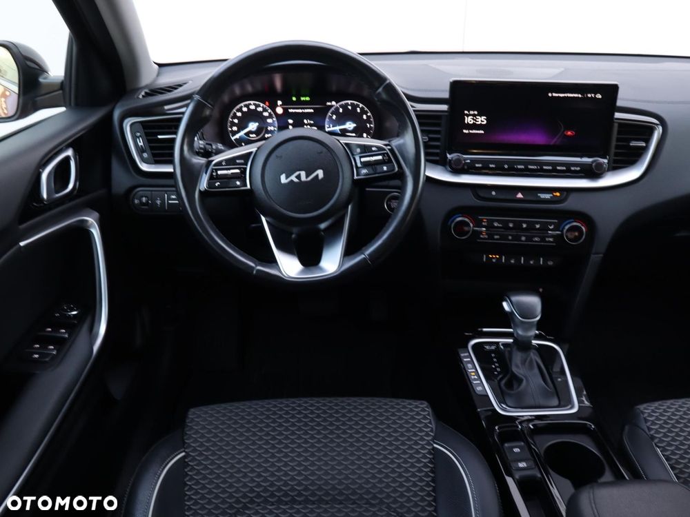 Kia XCeed - 9