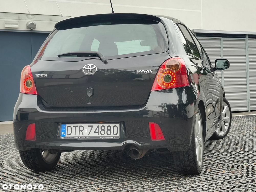 Toyota Yaris - 8