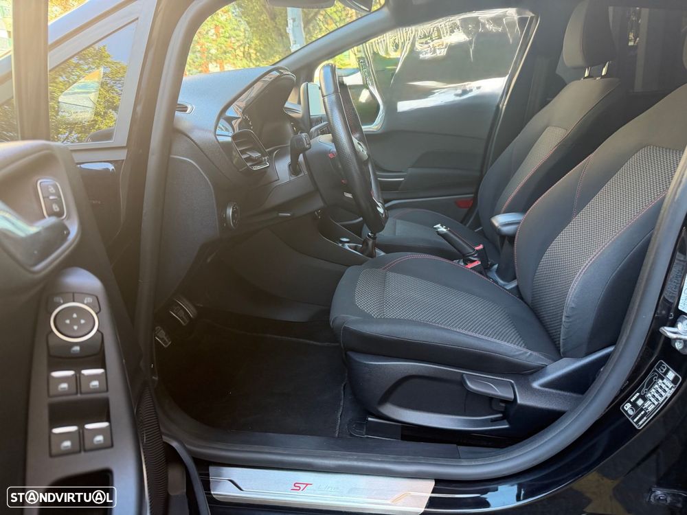 Ford Fiesta 1.0 EcoBoost S&S ST-LINE - 9