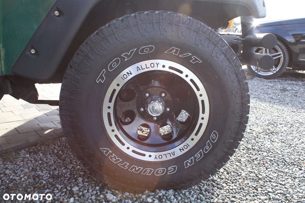 Jeep Wrangler - 16