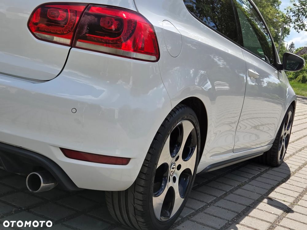 Volkswagen Golf 2.0 GTI - 16