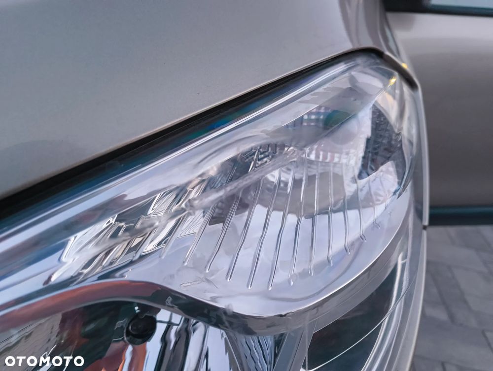 Dacia Lodgy 1.3 TCe Laureate S&S - 34