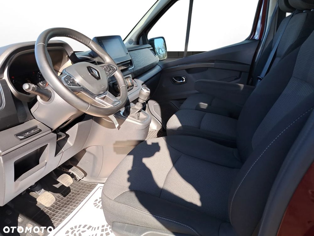Renault Trafic - 11