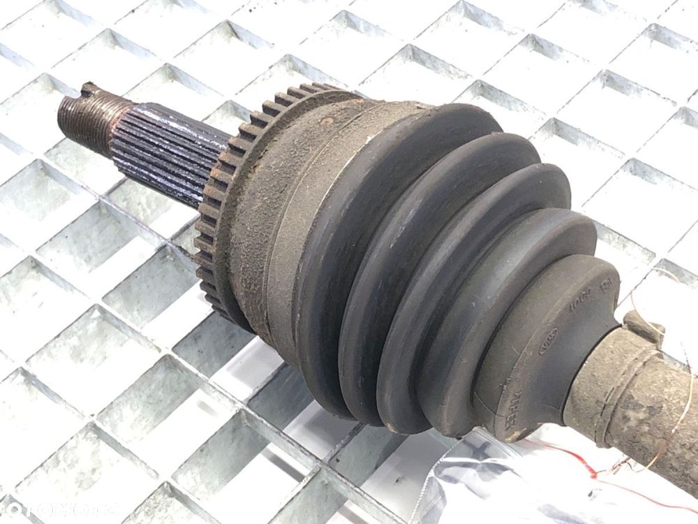 PÓŁOŚ PRAWY PRZÓD  KIA VENGA (YN) 2010 - 2022 1.6 CRDi 115 85 kW [116 KM] olej napędowy 2010 - - 3