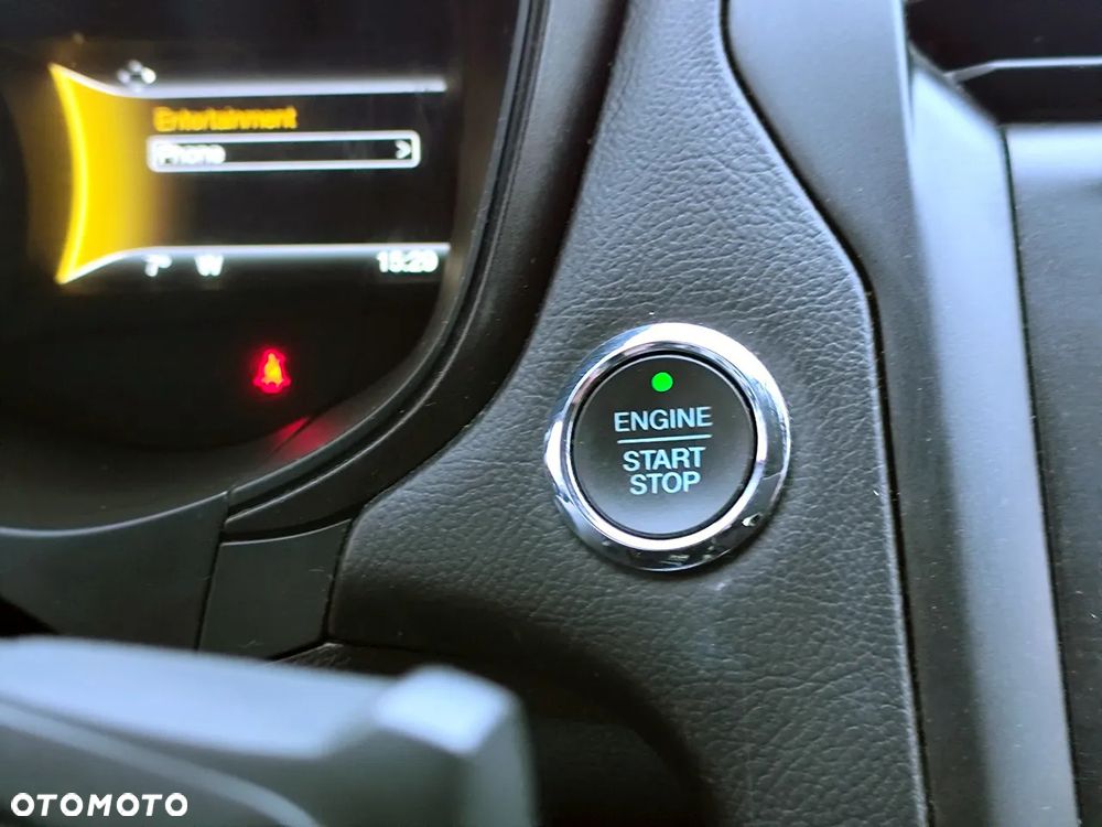 Ford Fusion 2.0 EcoBoost Titanium - 22