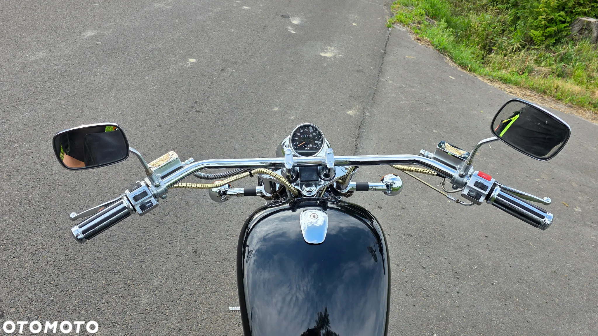 Suzuki Intruder - 17