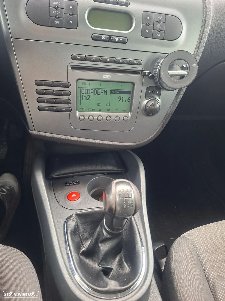 SEAT Leon 2.0 TDI Sport Up - 13