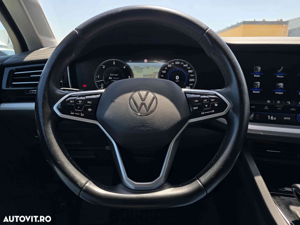 Volkswagen Touareg - 15