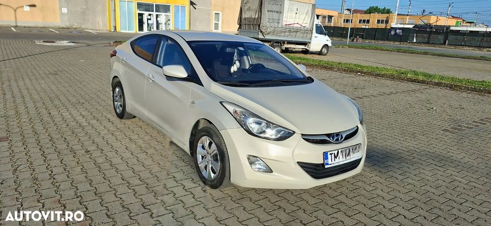 Hyundai Elantra 1.6 MPi - 17