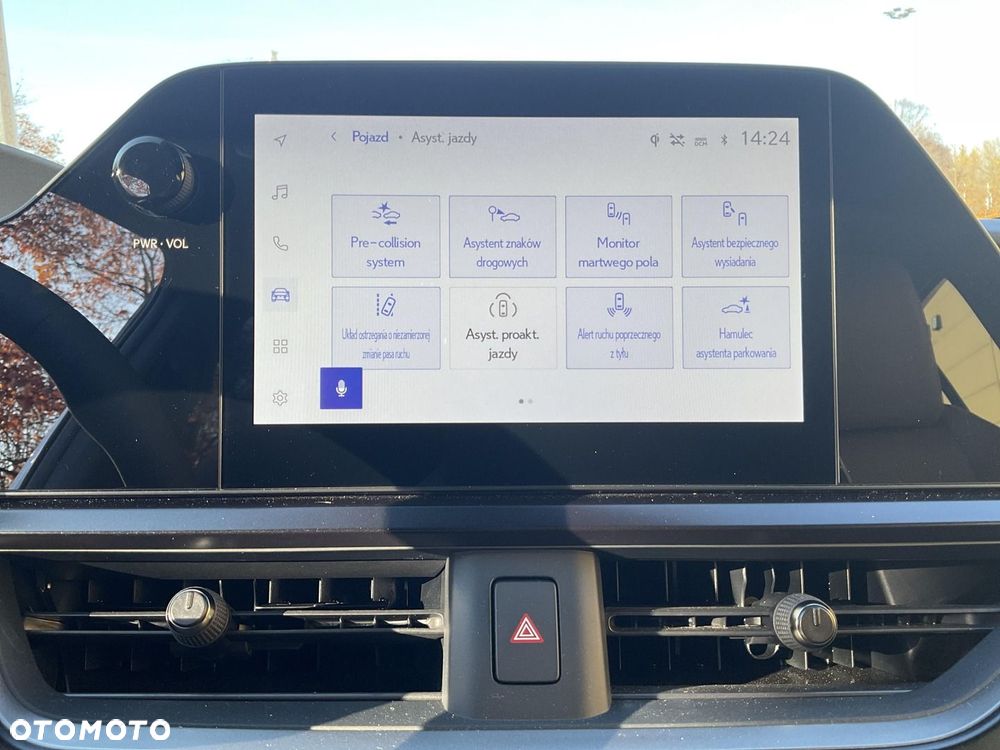 Lexus UX 300h Business - 17