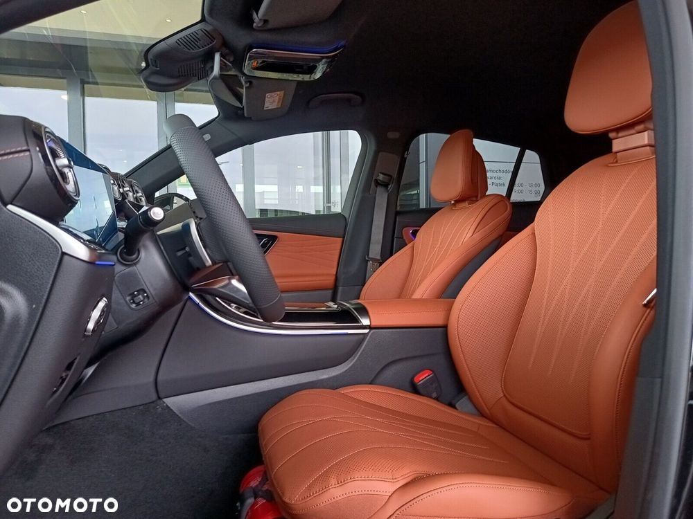 Mercedes-Benz GLC - 27