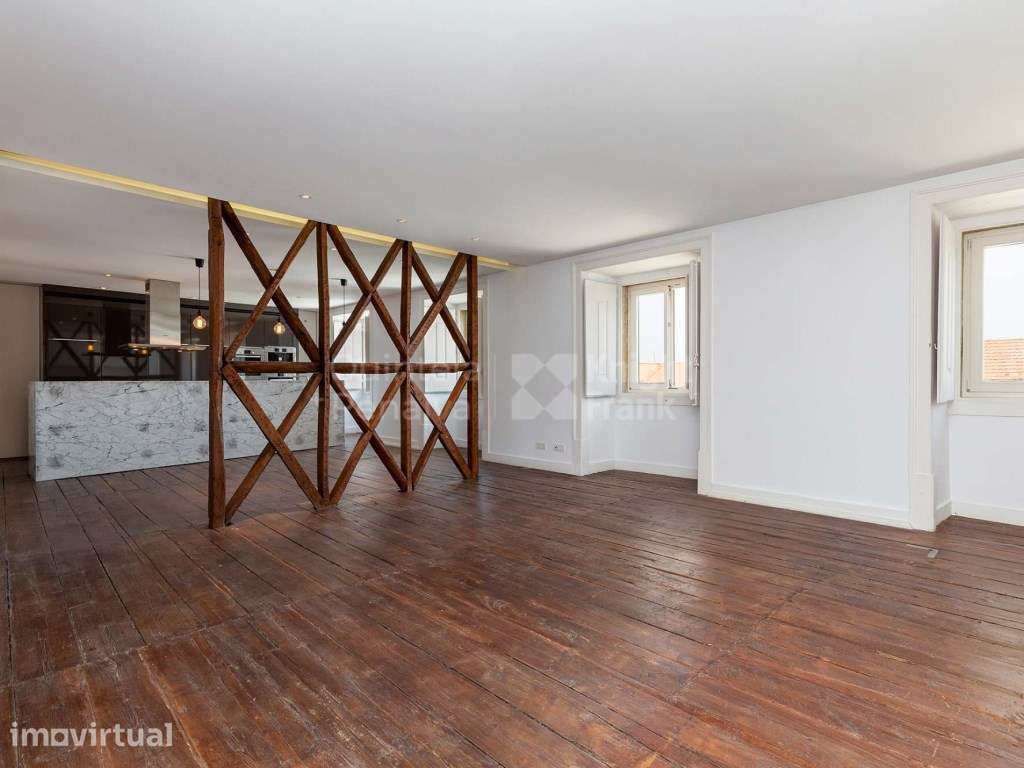 Apartamento T2 com vista sobre a cidade de Lisboa no Chiado - Grande imagem: 3/24
