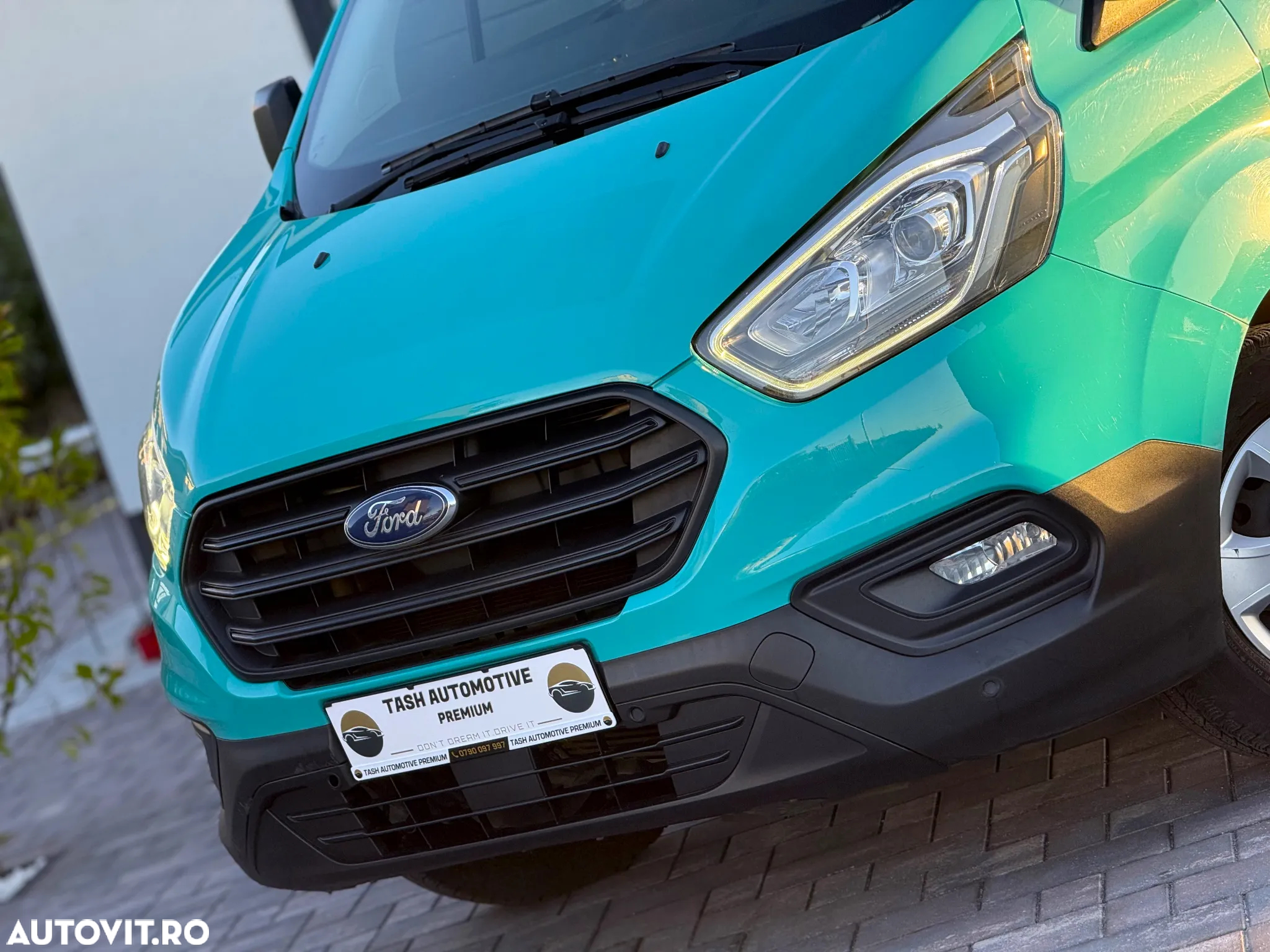Ford TRANSIT CUSTOM L2H1 - 9