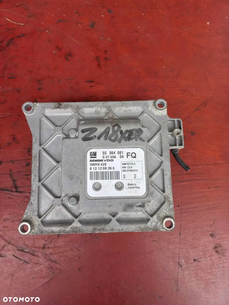 ASTRA III H 1.8 Z18XER STEROWNIK SILNIKA OPEL 55564081