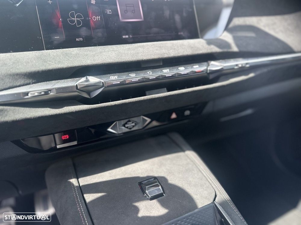 DS DS4 4 1.6 PureTech Performance Line EAT8 - 19