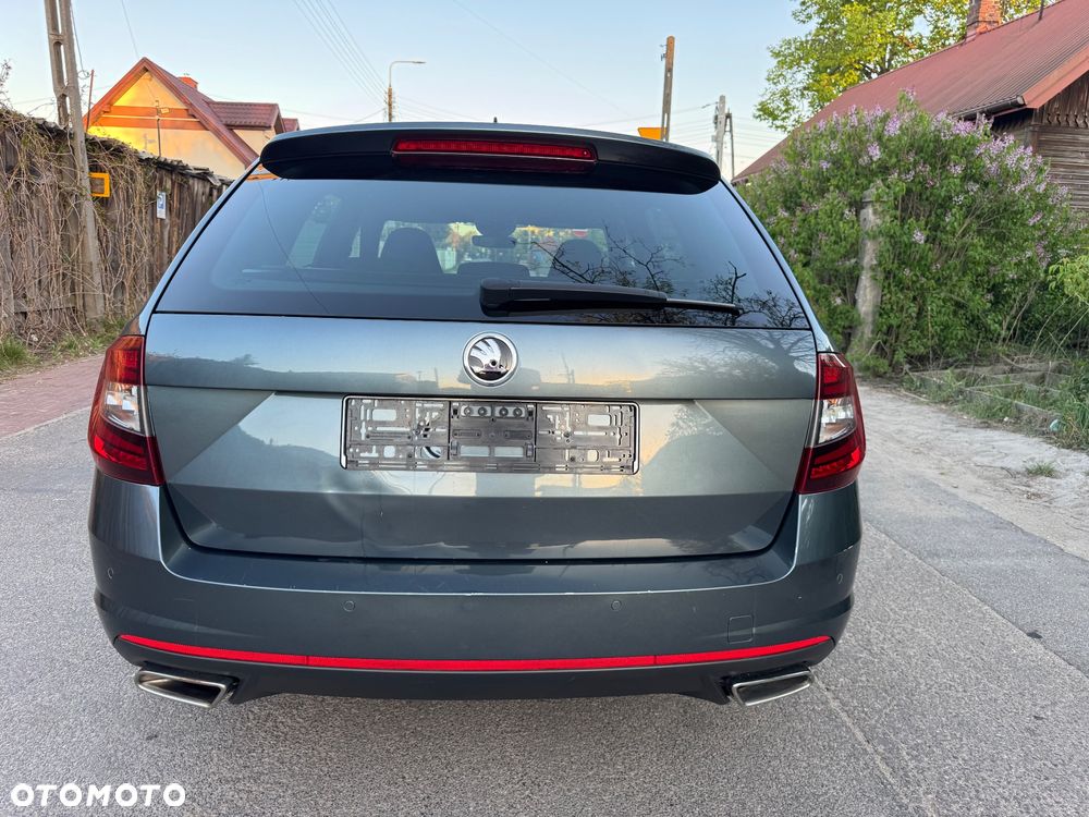 Skoda Octavia 2.0 TDI DSG RS - 6