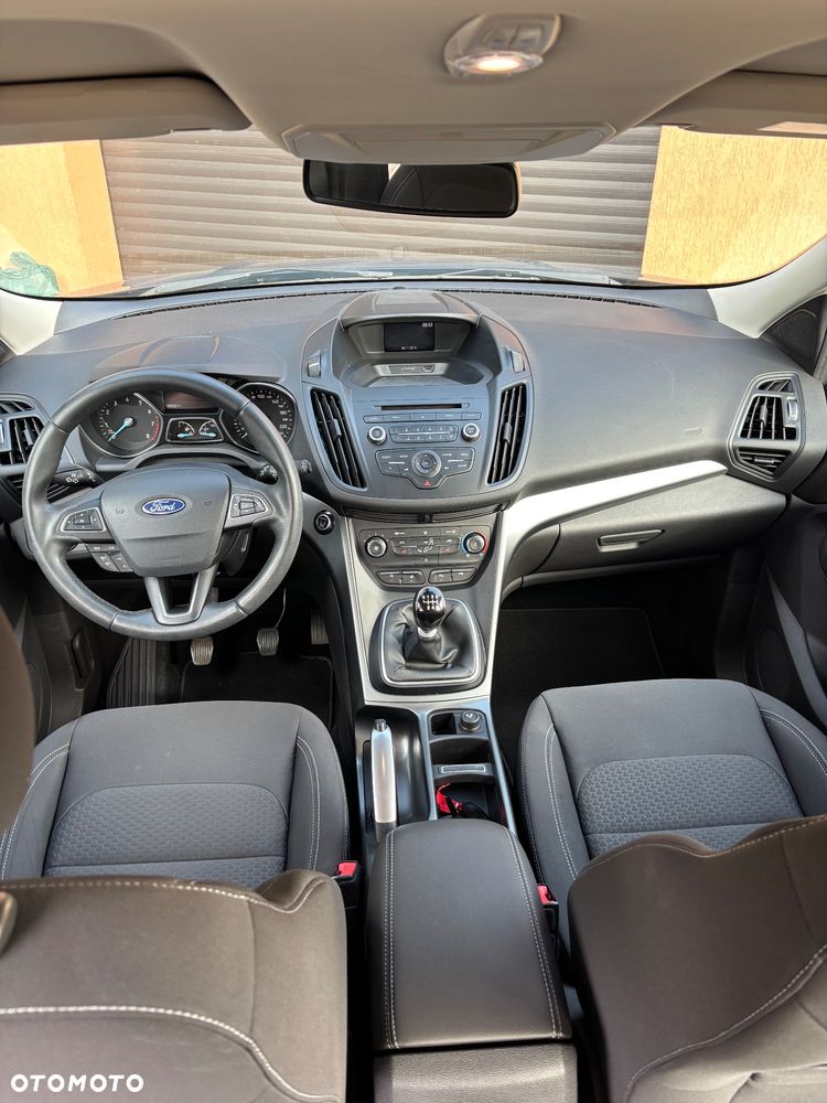 Ford Kuga 1.5 EcoBoost 2x4 Trend - 10