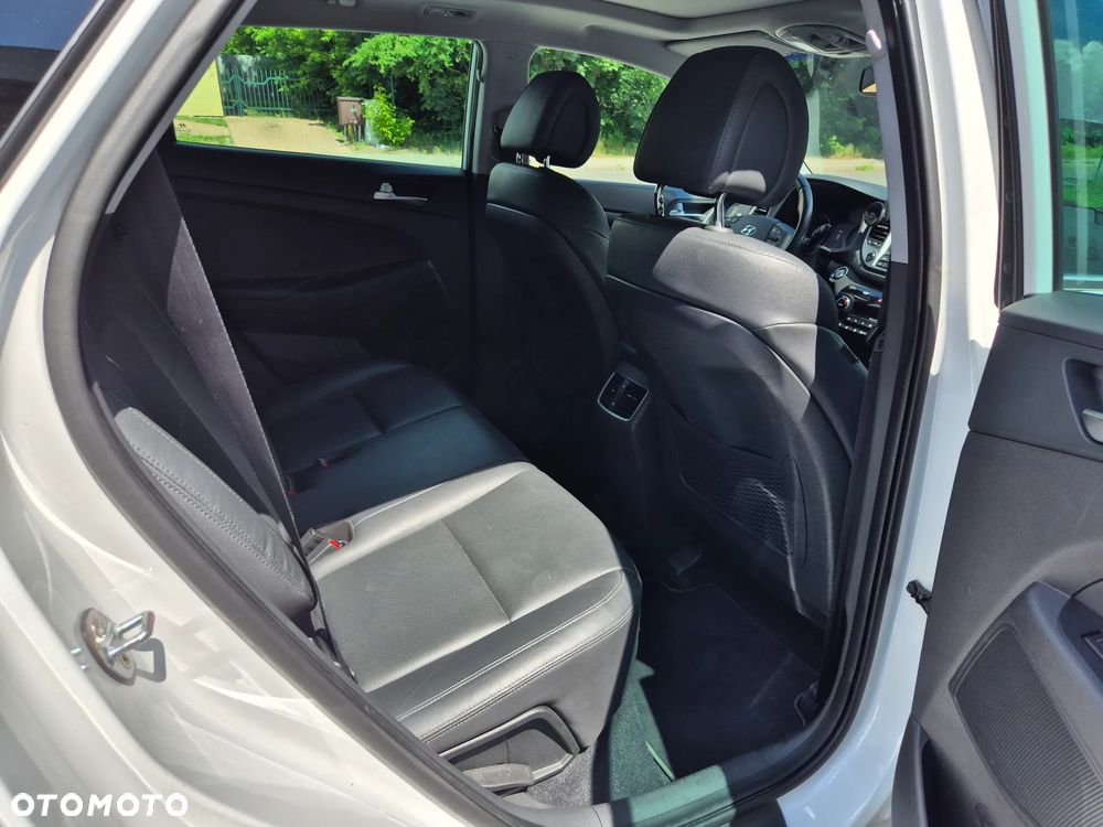 Hyundai Tucson blue 1.7 CRDi 2WD DCT Premium - 15