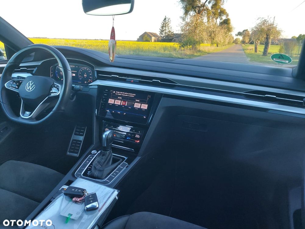 Volkswagen Arteon 2.0 TDI SCR DSG R-Line - 17