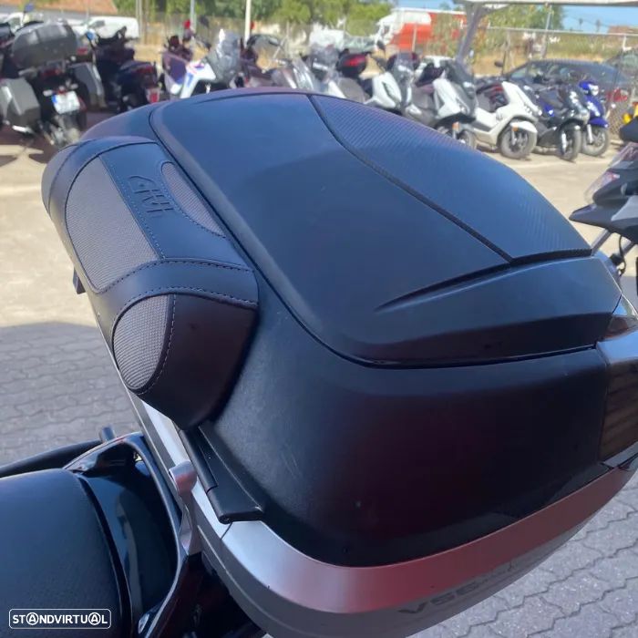 Honda CBR 1100XX - 5