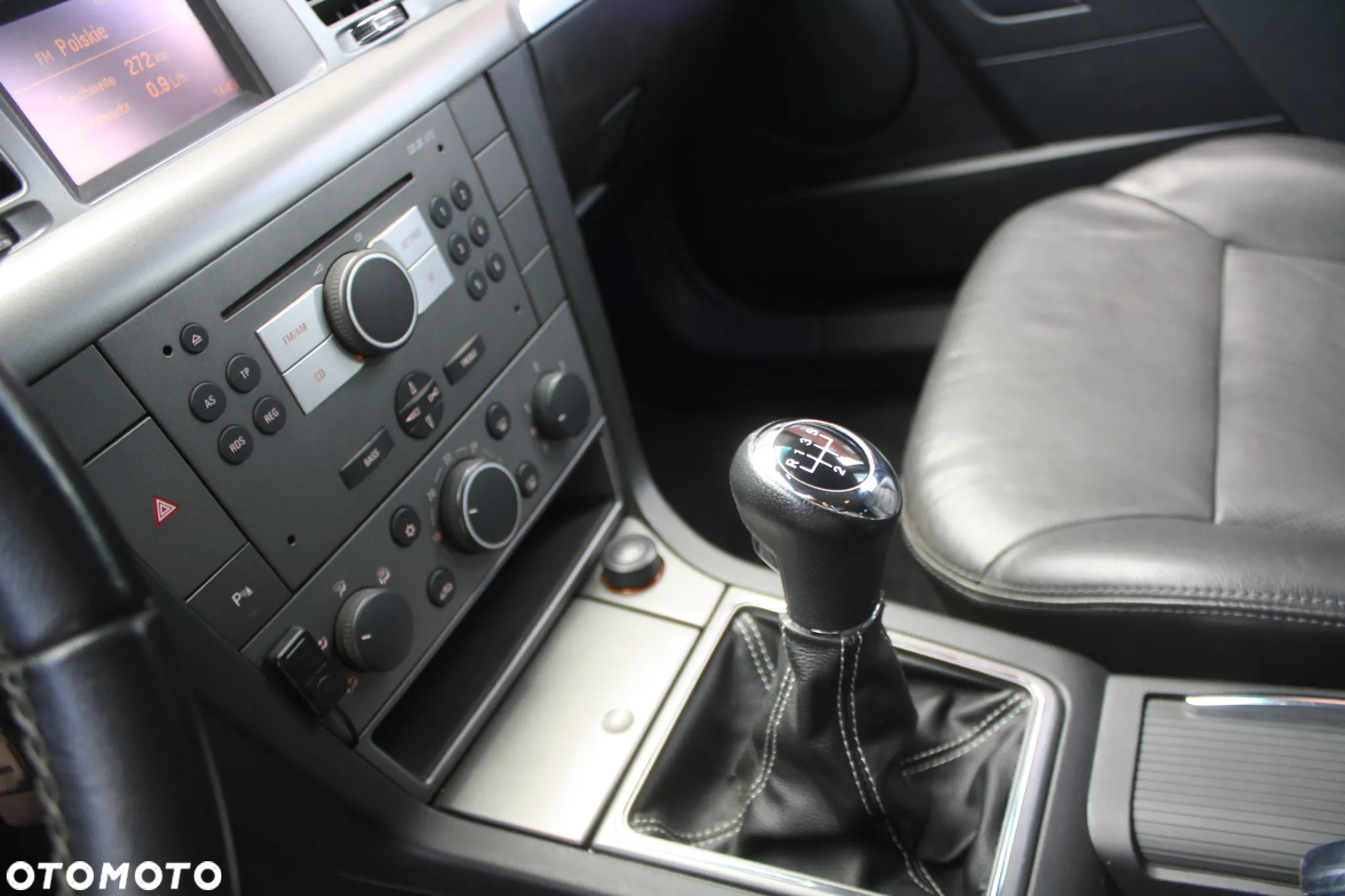 Opel Vectra 1.8 Caravan Cosmo - 17