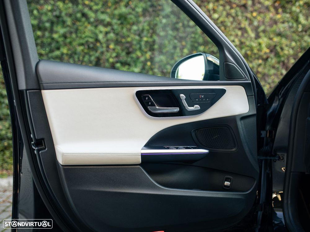 Mercedes-Benz C 300 d AMG Line - 28