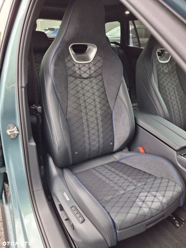 Volkswagen Passat - 19