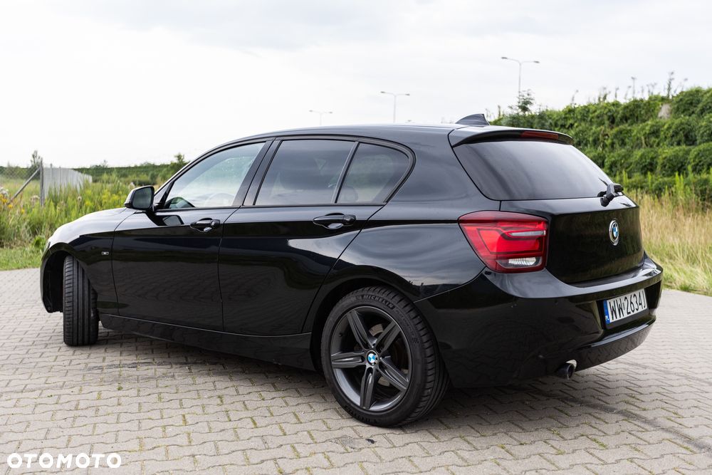 BMW Seria 1 118d Sport Line - 4