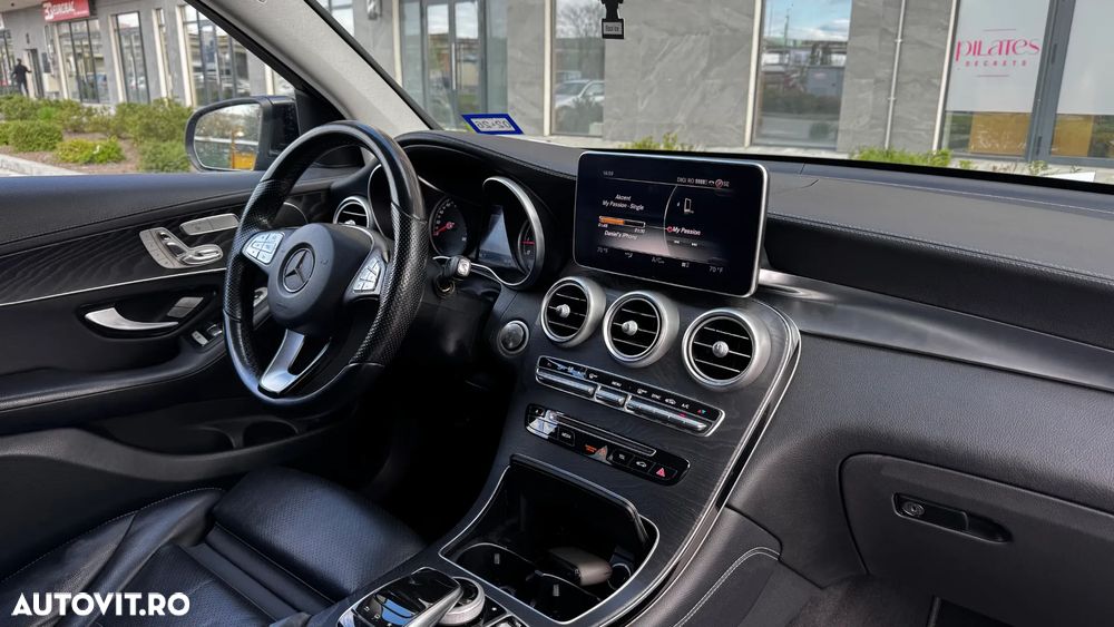 Mercedes-Benz GLC 300 4MATIC 9G-TRONIC AMG Line - 10