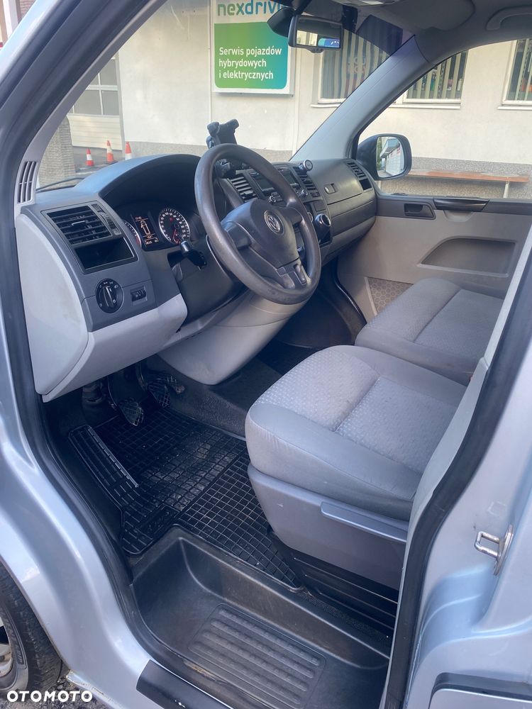 Volkswagen Transporter - 8