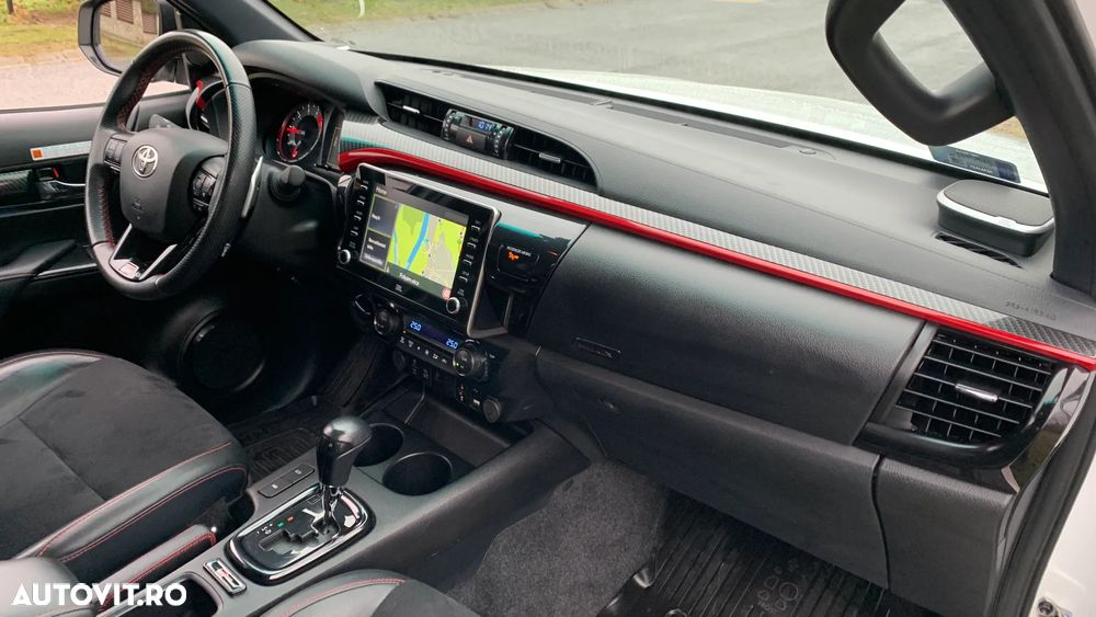 Toyota Hilux 2.8D 204CP 4x4 Double Cab AT GR Sport - 15