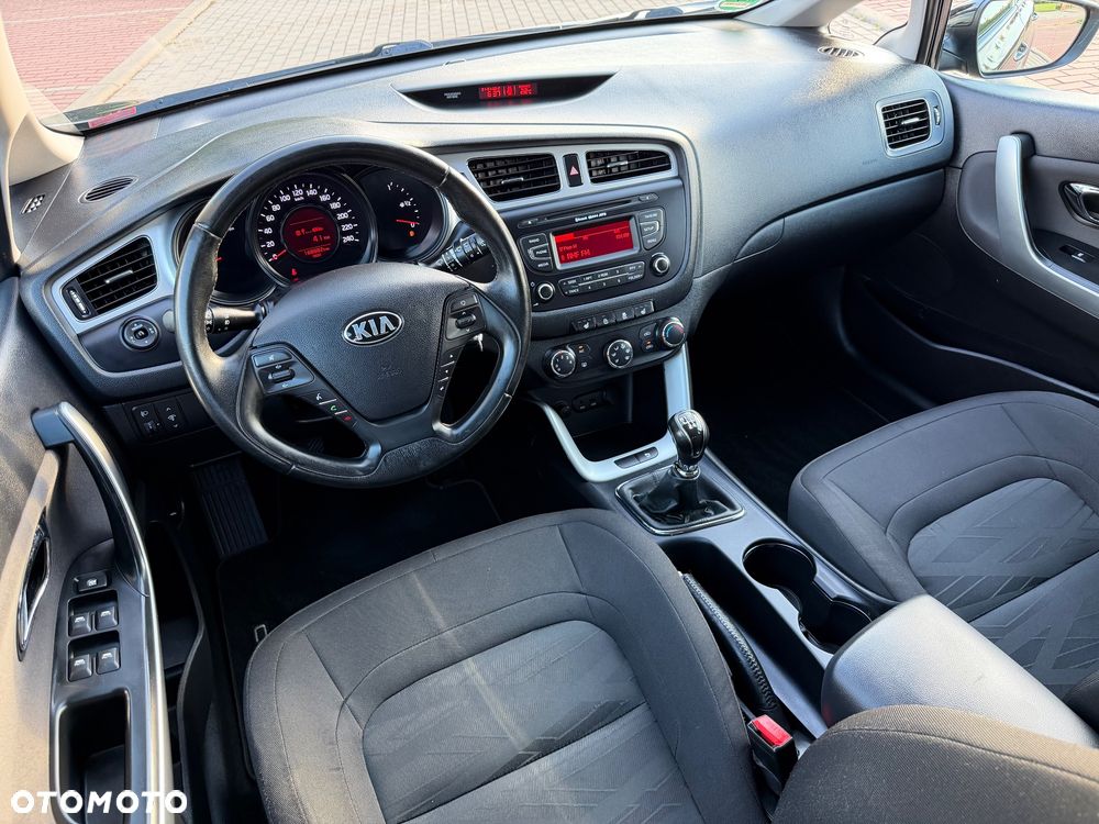 Kia Ceed 1.4 CVVT Dream Team Edition - 7