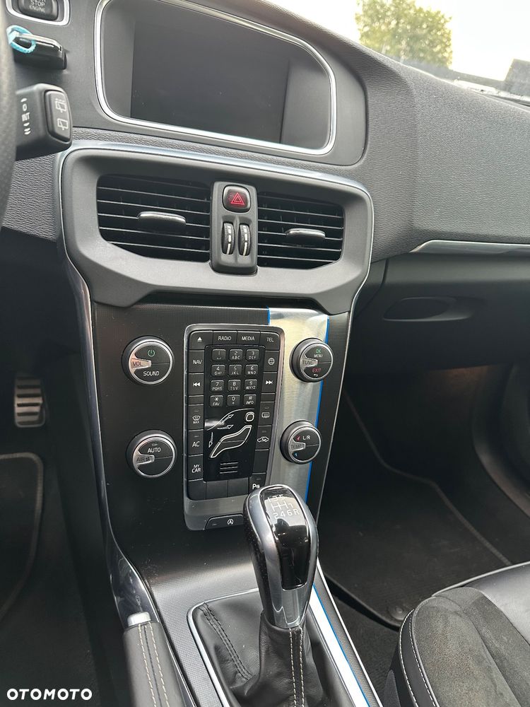 Volvo V40 D2 RDesign - 22