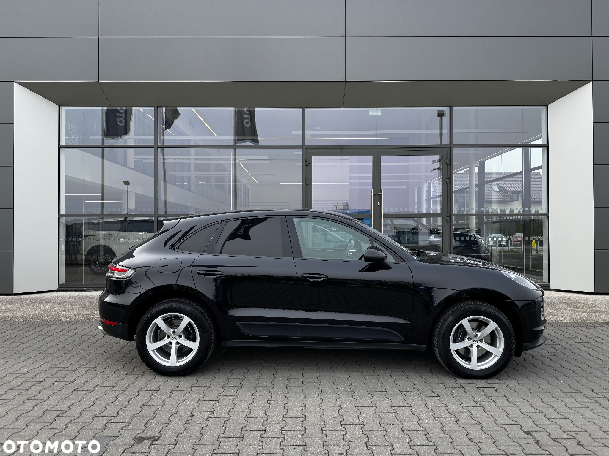 Porsche Macan Standard - 22