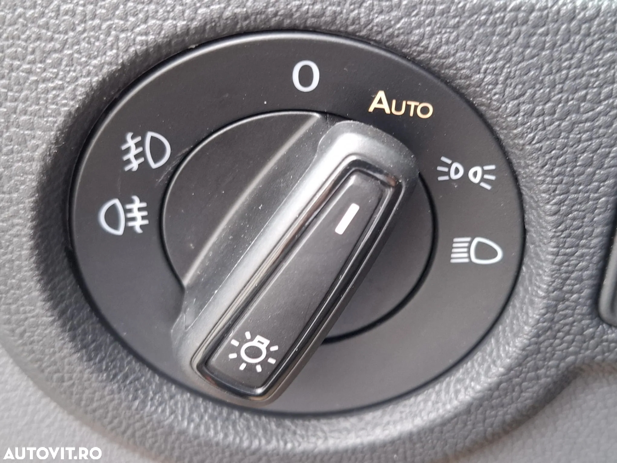 Volkswagen T-Cross 1.0 TSI DSG Style - 29