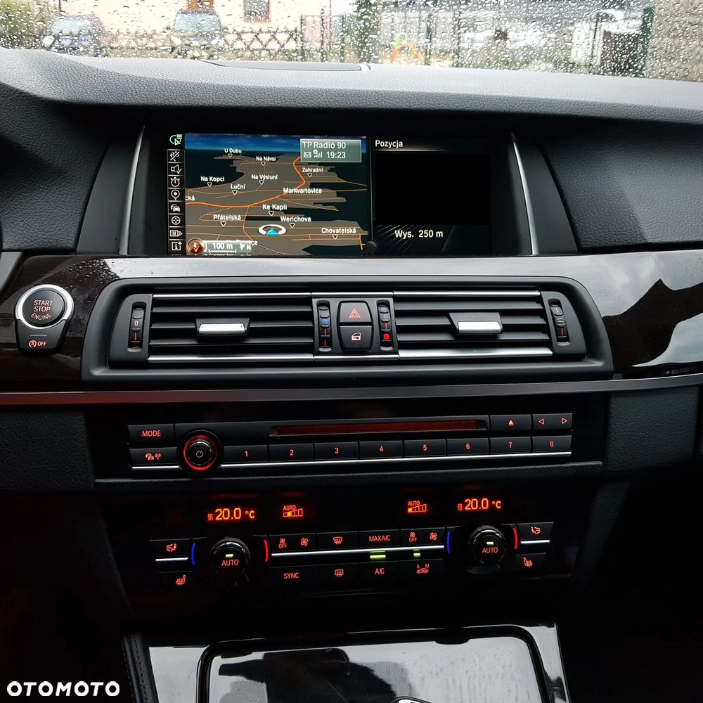 BMW Seria 5 530d xDrive - 5