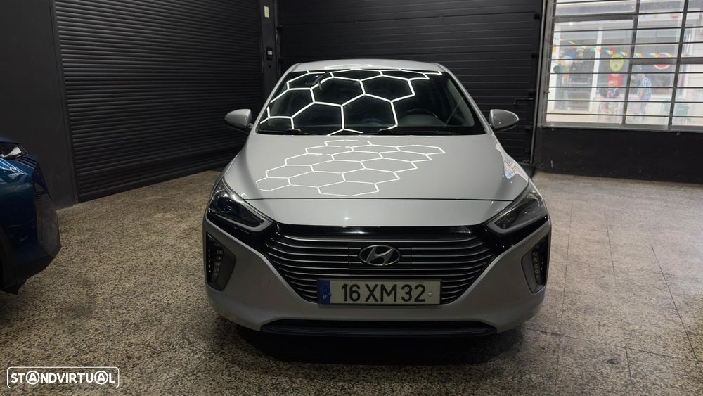 Hyundai Ioniq 1.6 GDI HEV Hybrid Tech - 3