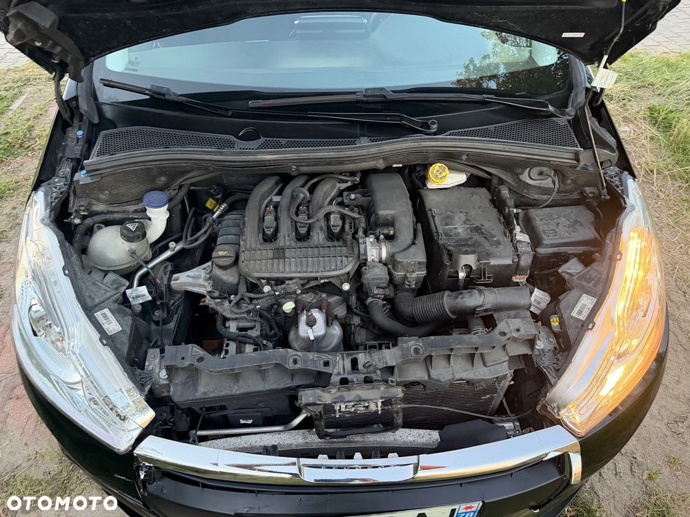 Peugeot 208 PureTech 82 Start & Stop Style - 14