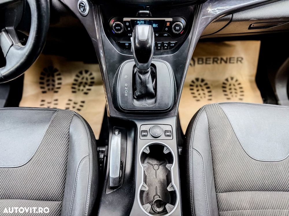 Ford Kuga - 18